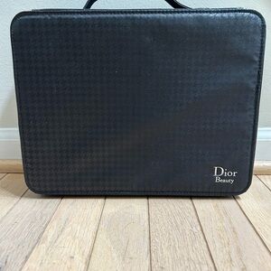 Dior Beauty Black Houndstooth make up case. Excellent like new condition.